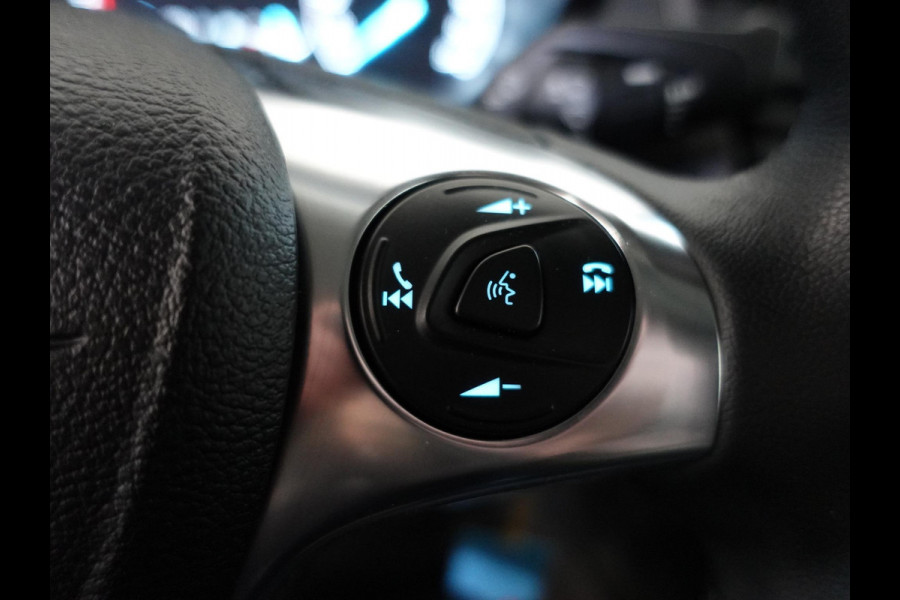 Ford Transit Connect 1.5 L2 Automaat Navigatie Airco Parkeersensoren Cruise Control 3Zits Camera