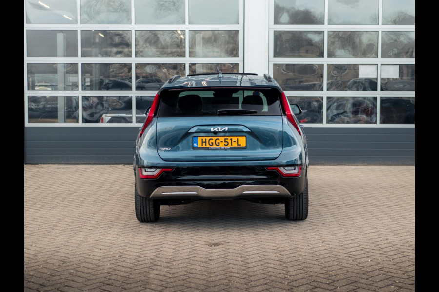 Kia Niro EV Plus 64.8 kWh l Lederlook bekleding l Stoelverwarming l El. verstelbare stoelen l