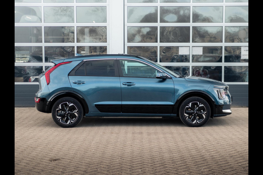 Kia Niro EV Plus 64.8 kWh l Lederlook bekleding l Stoelverwarming l El. verstelbare stoelen l