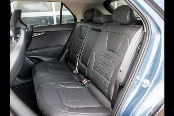 Kia Niro EV Plus 64.8 kWh l Lederlook bekleding l Stoelverwarming l El. verstelbare stoelen l