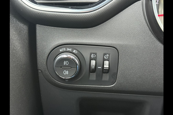 Opel Crossland X 1.2 Turbo Innovation 1e Eigenaar,110pk,Clima,Cruise,Carplay,Camera,PDC V+A,Navi,Elek ramen,D-riem v.v. in 2024,N.A.P,6 Bak,APK tot 04-2027