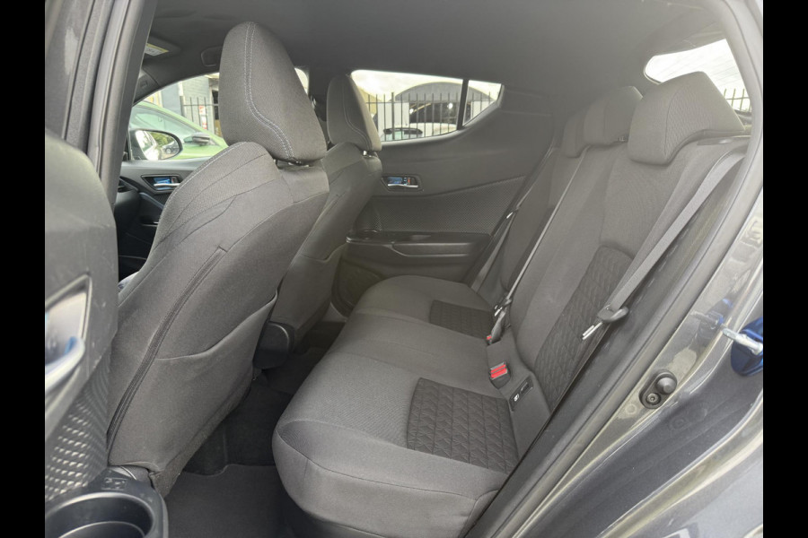 Toyota C-HR 2.0 Hybrid Bi-Tone Dealer Onderhouden,Camera,Trekhaak,184pk,Navi,Stoelverwarming,Clima,Cruise,Pdc V+A,Lm velgen,Apk tot 09-2026