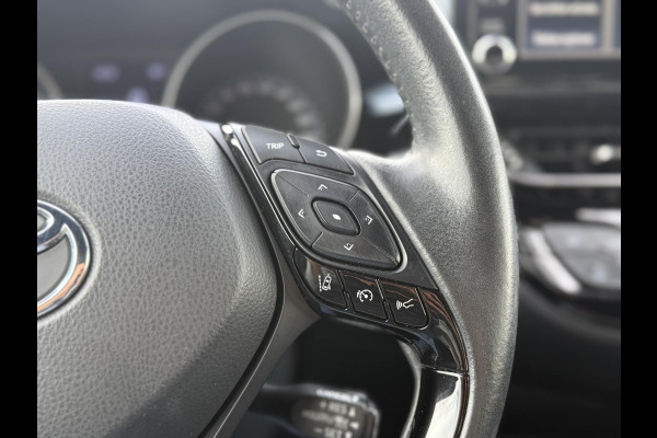 Toyota C-HR 2.0 Hybrid Bi-Tone Dealer Onderhouden,Camera,Trekhaak,184pk,Navi,Stoelverwarming,Clima,Cruise,Pdc V+A,Lm velgen,Apk tot 09-2026