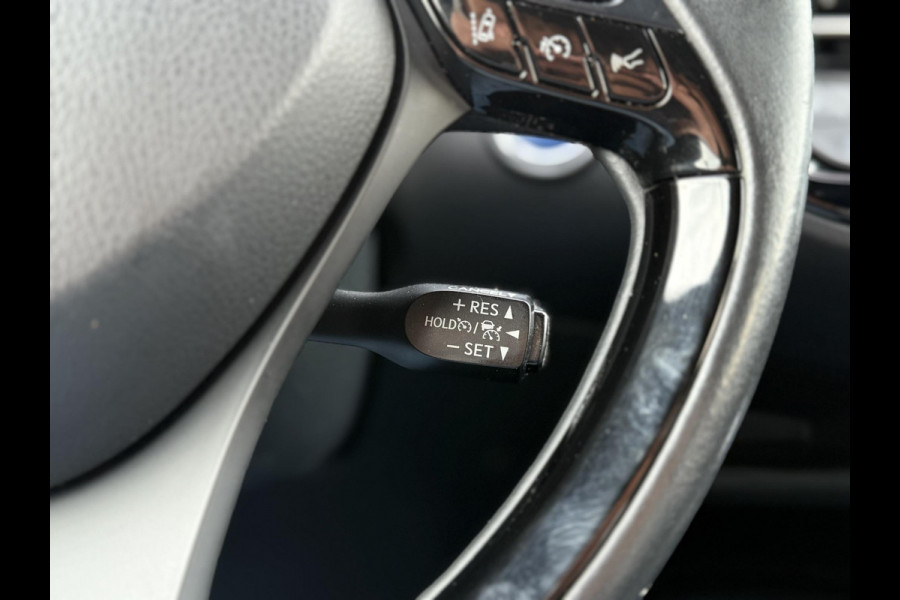 Toyota C-HR 2.0 Hybrid Bi-Tone Dealer Onderhouden,Camera,Trekhaak,184pk,Navi,Stoelverwarming,Clima,Cruise,Pdc V+A,Lm velgen,Apk tot 09-2026