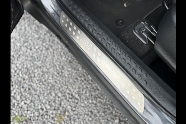 Toyota C-HR 2.0 Hybrid Bi-Tone Dealer Onderhouden,Camera,Trekhaak,184pk,Navi,Stoelverwarming,Clima,Cruise,Pdc V+A,Lm velgen,Apk tot 09-2026