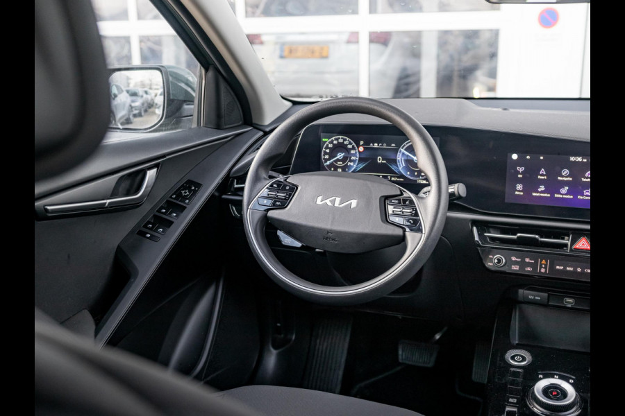 Kia Niro EV Light 64.8 kWh Navigatie l Airco l