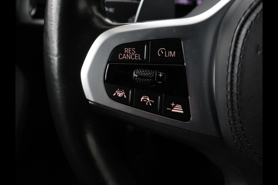 BMW X4 xDrive30i M Sport | Panoramadak | Head-Up | Leder | Stoelverwarming | 360 Camera | Adaptive cruise | Carplay | Sfeerverlichting | Full LED | Sportstoelen | 21'' | Navigatie