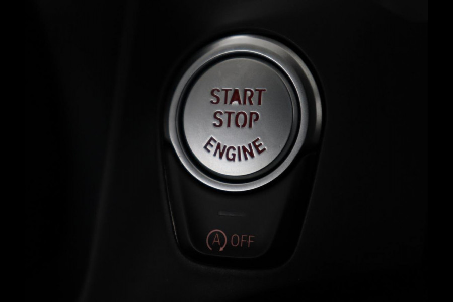 BMW X4 xDrive30i M Sport | Panoramadak | Head-Up | Leder | Stoelverwarming | 360 Camera | Adaptive cruise | Carplay | Sfeerverlichting | Full LED | Sportstoelen | 21'' | Navigatie