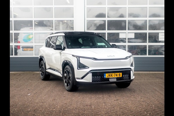 Kia EV5 GT-Line Business Edition 81.4 kWh 17 % bijtelling l Stoelverwarming l El. verstelbare stoelen met memory functie. l Zwarte logo's.