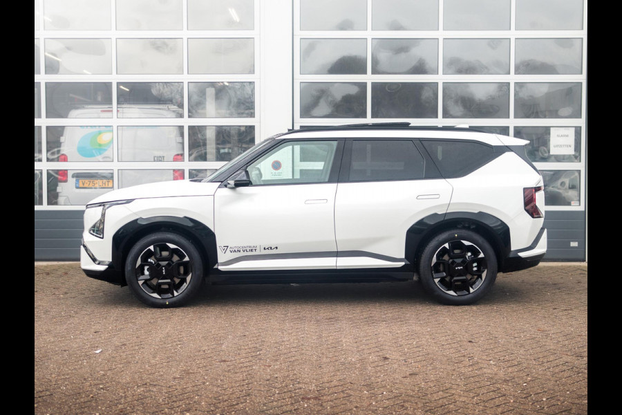 Kia EV5 GT-Line Business Edition 81.4 kWh 17 % bijtelling l Stoelverwarming l El. verstelbare stoelen met memory functie. l Zwarte logo's.