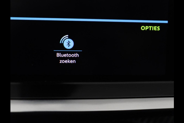 Peugeot e-2008 EV GT 50 kWh | SOH 98% | Carplay | Half leder | Camera | Digital Cockpit | Full LED | Cruise control | Climate control | Bluetooth