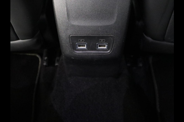 Peugeot e-2008 EV GT 50 kWh | SOH 98% | Carplay | Half leder | Camera | Digital Cockpit | Full LED | Cruise control | Climate control | Bluetooth