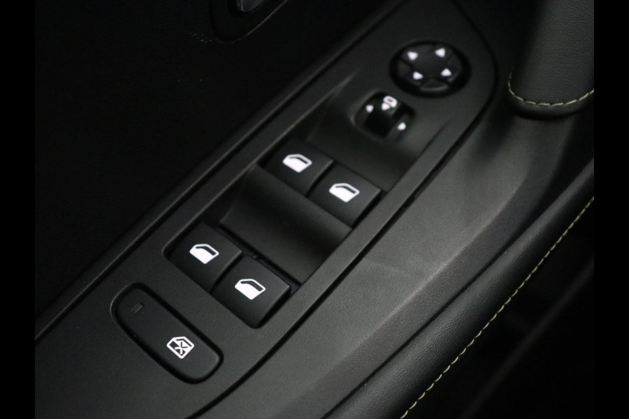 Peugeot e-2008 EV GT 50 kWh | SOH 98% | Carplay | Half leder | Camera | Digital Cockpit | Full LED | Cruise control | Climate control | Bluetooth