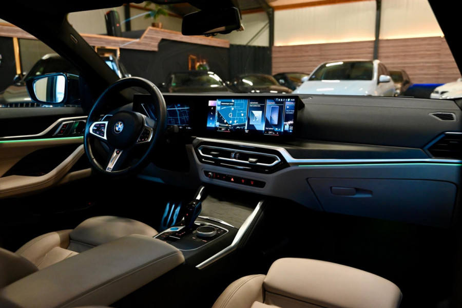 BMW i4 EDrive40 High Executive 84 kWh - M-Sport - Stuurverwarming - Harman Kardon - Adaptive Cruise Control - Schuifdak -