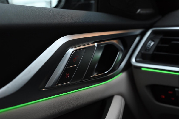 BMW i4 EDrive40 High Executive 84 kWh - M-Sport - Stuurverwarming - Harman Kardon - Adaptive Cruise Control - Schuifdak -