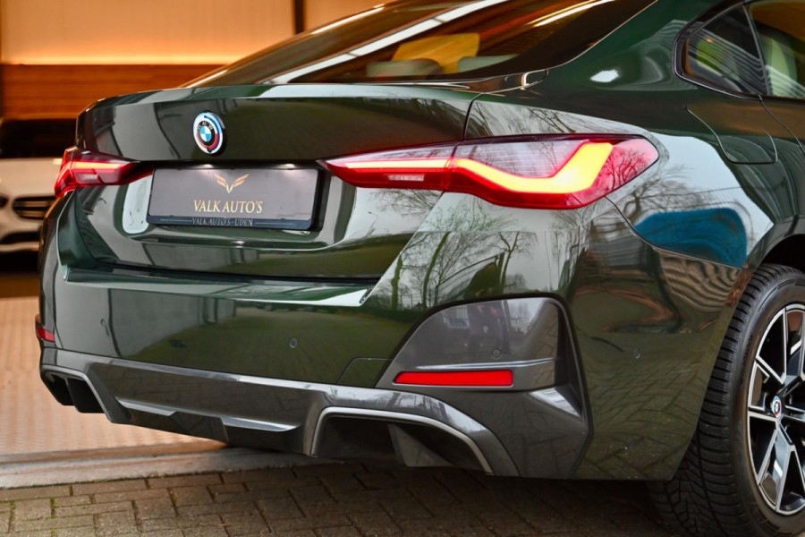 BMW i4 EDrive40 High Executive 84 kWh - M-Sport - Stuurverwarming - Harman Kardon - Adaptive Cruise Control - Schuifdak -