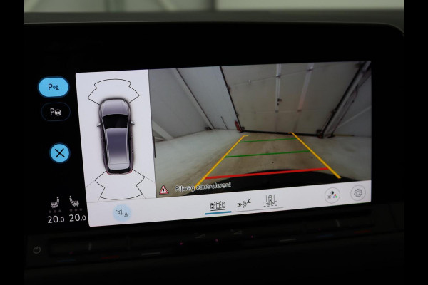 Volkswagen Golf 1.5 eTSI Style | Stoelverwarming | Trekhaak | Camera | Stuurverwarming | Memory | Sfeerverlichting | Carplay | Navigatie | Adaptive cruise | Parkeerhulp | Climate control