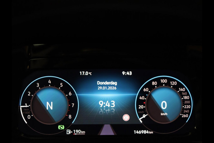 Volkswagen Golf 1.5 eTSI Style | Stoelverwarming | Trekhaak | Camera | Stuurverwarming | Memory | Sfeerverlichting | Carplay | Navigatie | Adaptive cruise | Parkeerhulp | Climate control