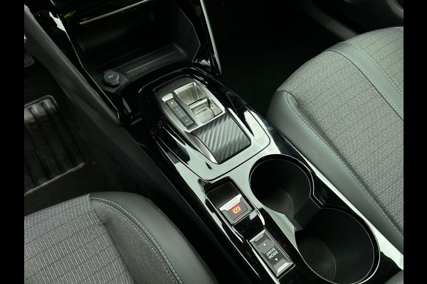 Peugeot 2008 1.2 PureTech 130pk Automaat Allure Navigatie Climate Control Lichtmetalen Velgen Parkeersensoren Cruise Control