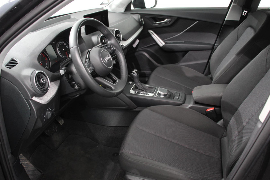 Audi Q2 35 TFSI 150PK S-tronic Prestige Navigatie Apple Carplay/Android Auto  Adaptive Cruise Control Parkeersensoren Camera Stoelverwarming