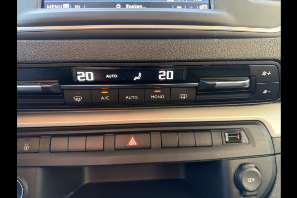 Peugeot e-Expert DC 75 kWh (Stoelverwarming - 2x Schuifdeuren - Keyless Entry - Laadruimte betimmering - Automatische Airco - Navigatie - Parkeer