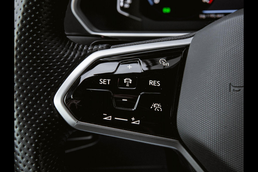 Volkswagen Tiguan 1.5 TSI 2x R-line Stoelverw.|Trekhaak|ACC|Stuurverw.|Camera|Virtual Cockpit