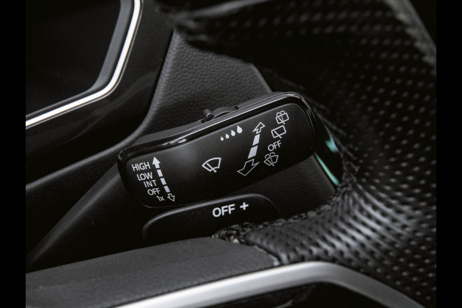 Volkswagen Tiguan 1.5 TSI 2x R-line Stoelverw.|Trekhaak|ACC|Stuurverw.|Camera|Virtual Cockpit