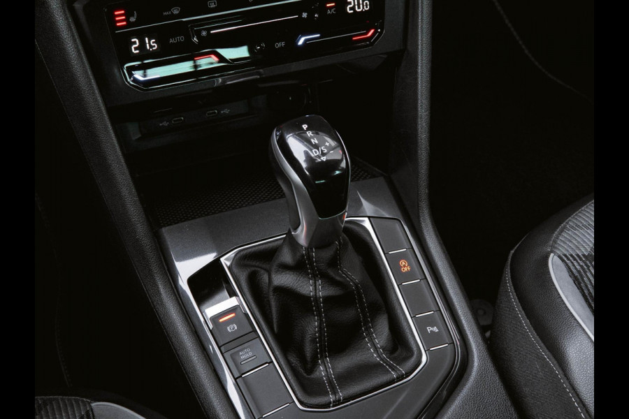 Volkswagen Tiguan 1.5 TSI 2x R-line Stoelverw.|Trekhaak|ACC|Stuurverw.|Camera|Virtual Cockpit