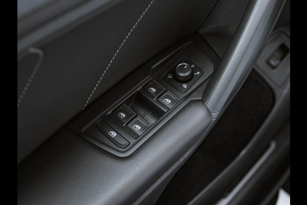 Volkswagen Tiguan 1.5 TSI 2x R-line Stoelverw.|Trekhaak|ACC|Stuurverw.|Camera|Virtual Cockpit
