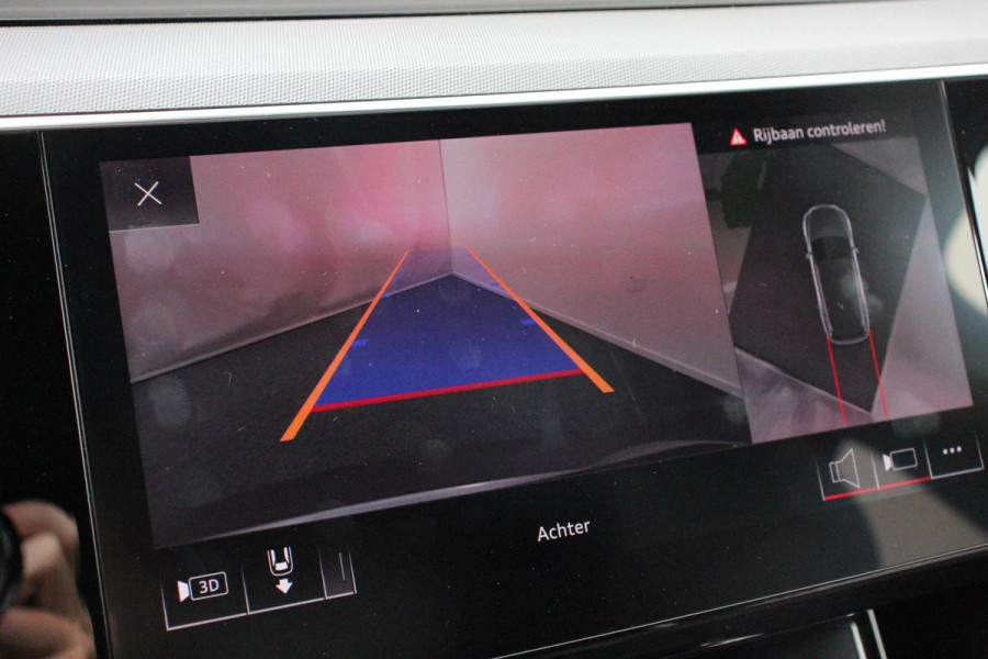 Audi e-tron e-tron 55 quattro advanced Pro Line Plus 360pk! | Navigatie | Climate Control | Electrisch bedienbare achterklep | Camera | Alcantara