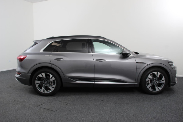 Audi e-tron e-tron 55 quattro advanced Pro Line Plus 360pk! | Navigatie | Climate Control | Electrisch bedienbare achterklep | Camera | Alcantara