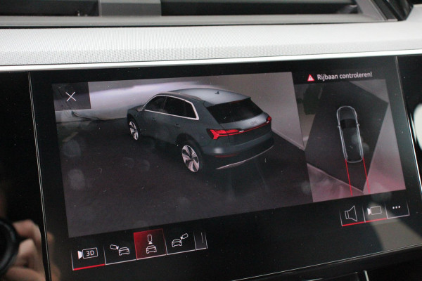 Audi e-tron e-tron 55 quattro advanced Pro Line Plus 360pk! | Navigatie | Climate Control | Electrisch bedienbare achterklep | Camera | Alcantara