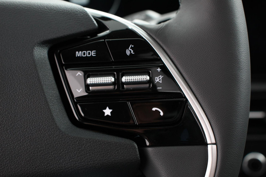 Kia Niro EV DynamicPlusLine 64.8 kWh Nieuw Model! | Navigatie | Leder | Schuif-kantel dak | Electrisch bedienbare achterklep | DAB | Led | Camera