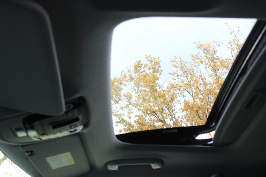 Kia Niro EV DynamicPlusLine 64.8 kWh Nieuw Model! | Navigatie | Leder | Schuif-kantel dak | Electrisch bedienbare achterklep | DAB | Led | Camera