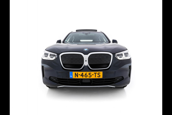 BMW iX3 High Executive 80 kWh [3-Fase-11kW]{SOH-100%} (INCL-BTW) Aut. *PANO | LEATHER | HARMAN/KARDON | FULL-LED | BLINDSPOT | MEMORY-PACK | DIGI-COCKPIT | HEATED-SPORTSEATS | KEYLESS | TOPVIEW | DAB+ | NAVI-FULLMAP | TOWBAR | HEAD-UP | 20'"*
