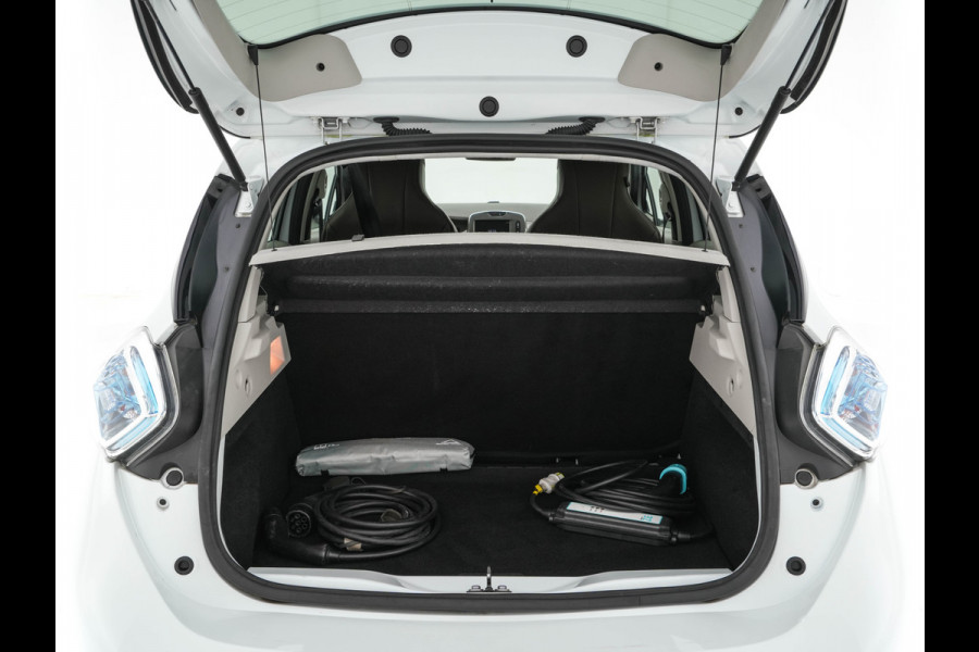 Renault ZOE R110 Bose 41 kWh (inclusive-Battery) {3-Fase}{SOH-85%} Aut.*LEATHER | BOSE-AUDIO | KEYLESS | CRUISE |  NAVI-FULLMAP | CAMERA | DIGI-COCKPIT | HEATED-COMFORTSEATS | ECC | PDC | FULL-LED | PRIVACYGLASS | 17"ALU*