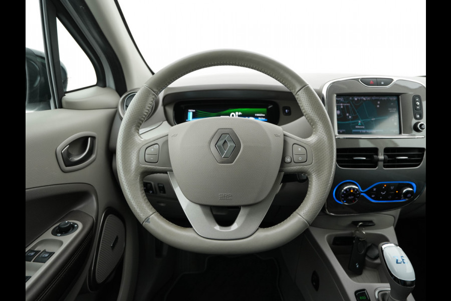Renault ZOE R110 Bose 41 kWh (inclusive-Battery) {3-Fase}{SOH-85%} Aut.*LEATHER | BOSE-AUDIO | KEYLESS | CRUISE |  NAVI-FULLMAP | CAMERA | DIGI-COCKPIT | HEATED-COMFORTSEATS | ECC | PDC | FULL-LED | PRIVACYGLASS | 17"ALU*