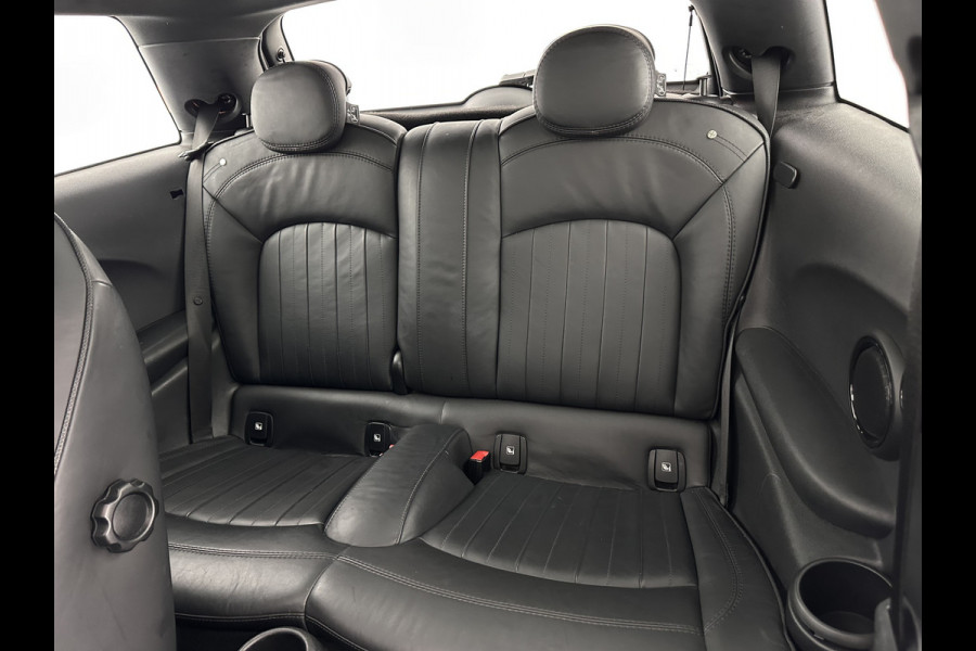 MINI Mini Electric Yours 33 kWh [ 3-Fase-11kW ] {SOH-100%} (INCL-BTW) Aut.* HEATPUMP | PANO | LEATHER | DIGI-COCKPIT | HEAD-UP | FULL-LED | NAVI-FULLMAP | HEATED-SPORTSEATS | DAB | CRUISE | HARMAN/KARDON | CAMERA | KEYLESS | AMBIENTLIGHT | 17"ALU*