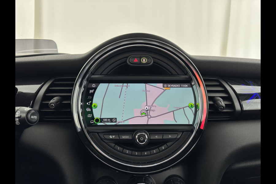 MINI Mini Electric Yours 33 kWh [ 3-Fase-11kW ] {SOH-100%} (INCL-BTW) Aut.* HEATPUMP | PANO | LEATHER | DIGI-COCKPIT | HEAD-UP | FULL-LED | NAVI-FULLMAP | HEATED-SPORTSEATS | DAB | CRUISE | HARMAN/KARDON | CAMERA | KEYLESS | AMBIENTLIGHT | 17"ALU*