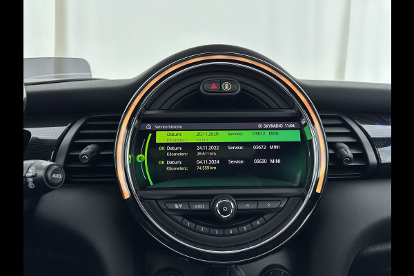 MINI Mini Electric Yours 33 kWh [ 3-Fase-11kW ] {SOH-100%} (INCL-BTW) Aut.* HEATPUMP | PANO | LEATHER | DIGI-COCKPIT | HEAD-UP | FULL-LED | NAVI-FULLMAP | HEATED-SPORTSEATS | DAB | CRUISE | HARMAN/KARDON | CAMERA | KEYLESS | AMBIENTLIGHT | 17"ALU*