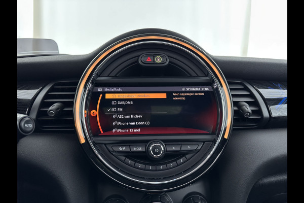 MINI Mini Electric Yours 33 kWh [ 3-Fase-11kW ] {SOH-100%} (INCL-BTW) Aut.* HEATPUMP | PANO | LEATHER | DIGI-COCKPIT | HEAD-UP | FULL-LED | NAVI-FULLMAP | HEATED-SPORTSEATS | DAB | CRUISE | HARMAN/KARDON | CAMERA | KEYLESS | AMBIENTLIGHT | 17"ALU*