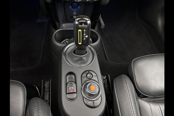 MINI Mini Electric Yours 33 kWh [ 3-Fase-11kW ] {SOH-100%} (INCL-BTW) Aut.* HEATPUMP | PANO | LEATHER | DIGI-COCKPIT | HEAD-UP | FULL-LED | NAVI-FULLMAP | HEATED-SPORTSEATS | DAB | CRUISE | HARMAN/KARDON | CAMERA | KEYLESS | AMBIENTLIGHT | 17"ALU*