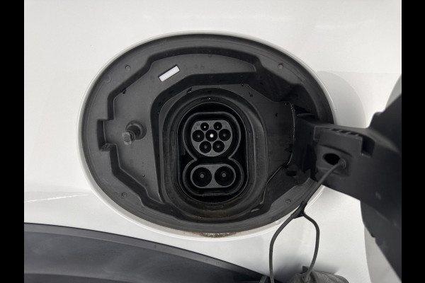 MINI Mini Electric Yours 33 kWh [ 3-Fase-11kW ] {SOH-100%} (INCL-BTW) Aut.* HEATPUMP | PANO | LEATHER | DIGI-COCKPIT | HEAD-UP | FULL-LED | NAVI-FULLMAP | HEATED-SPORTSEATS | DAB | CRUISE | HARMAN/KARDON | CAMERA | KEYLESS | AMBIENTLIGHT | 17"ALU*