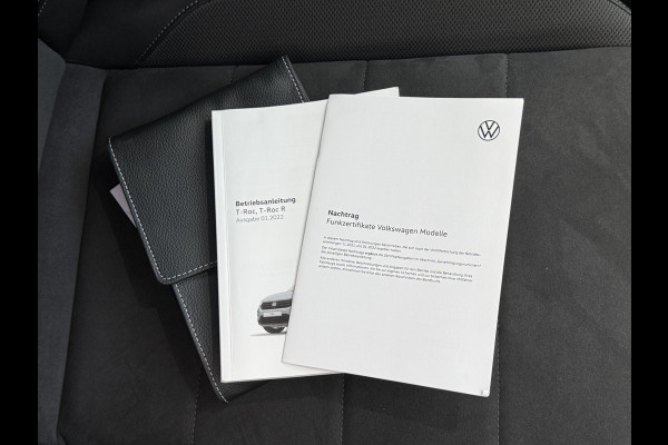 Volkswagen T-Roc 1.5 TSI Move | ACC | Camera | IQ Light | DAB+ | 18 inch