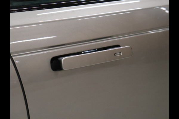 Land Rover Range Rover Velar 2.0 P400e Sport [MEMORY SEATS, APPLE CARPLAY, ANDROID, MERIDIAN SOUND, AANPASBARE RIJMODUS, 360 CAMERA, VOL LEDER, STOELVERWARMING, CRUISE, CLIMATE, NIEUWSTAAT]