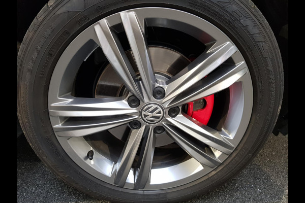 Volkswagen T-Roc 1.5 TSI 150pk DSG R-Line Sport | Navigatie | Virtual Cockpit | Climate Control | DAB | Electrische Achterklep | 18"LMV | Stoelverwarming