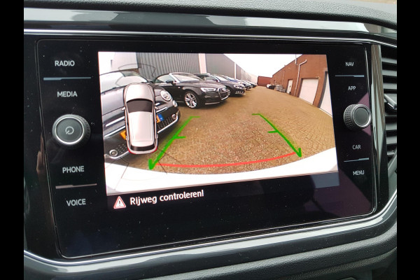Volkswagen T-Roc 1.5 TSI 150pk DSG R-Line Sport | Navigatie | Virtual Cockpit | Climate Control | DAB | Electrische Achterklep | 18"LMV | Stoelverwarming