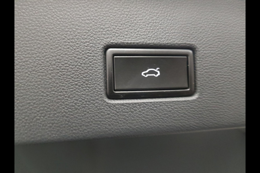 Volkswagen T-Roc 1.5 TSI 150pk DSG R-Line Sport | Navigatie | Virtual Cockpit | Climate Control | DAB | Electrische Achterklep | 18"LMV | Stoelverwarming