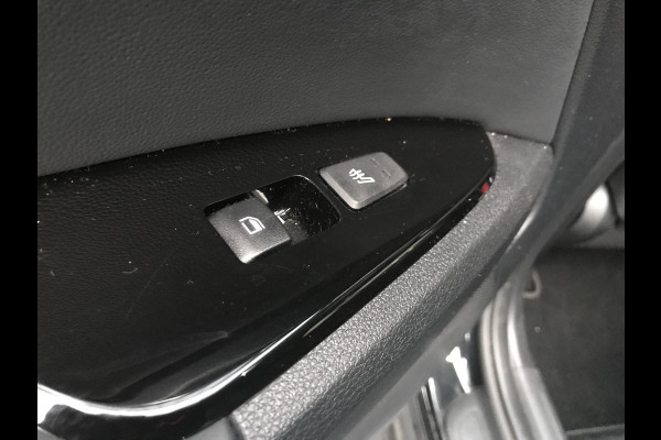 Kia Sportage 1.6 Hybrid DynamicPlusLine Panoramadak 7 JAAR GAR.