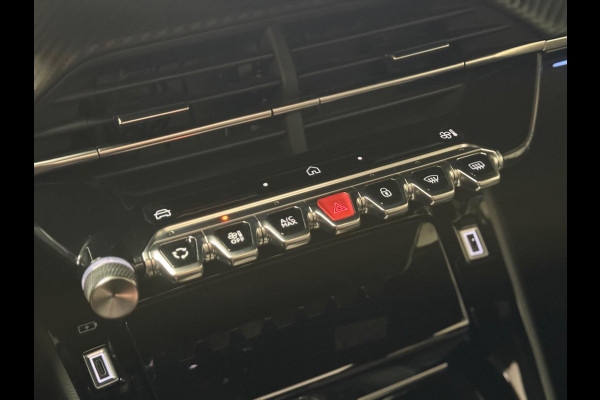 Peugeot 2008 1.2 PureTech GT Pack |Pano | 360 camera | cruise control